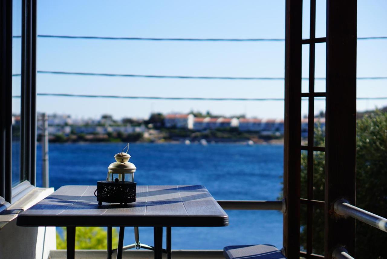 Cap Sounion Seafront Apartment - Adults Only Bagian luar foto