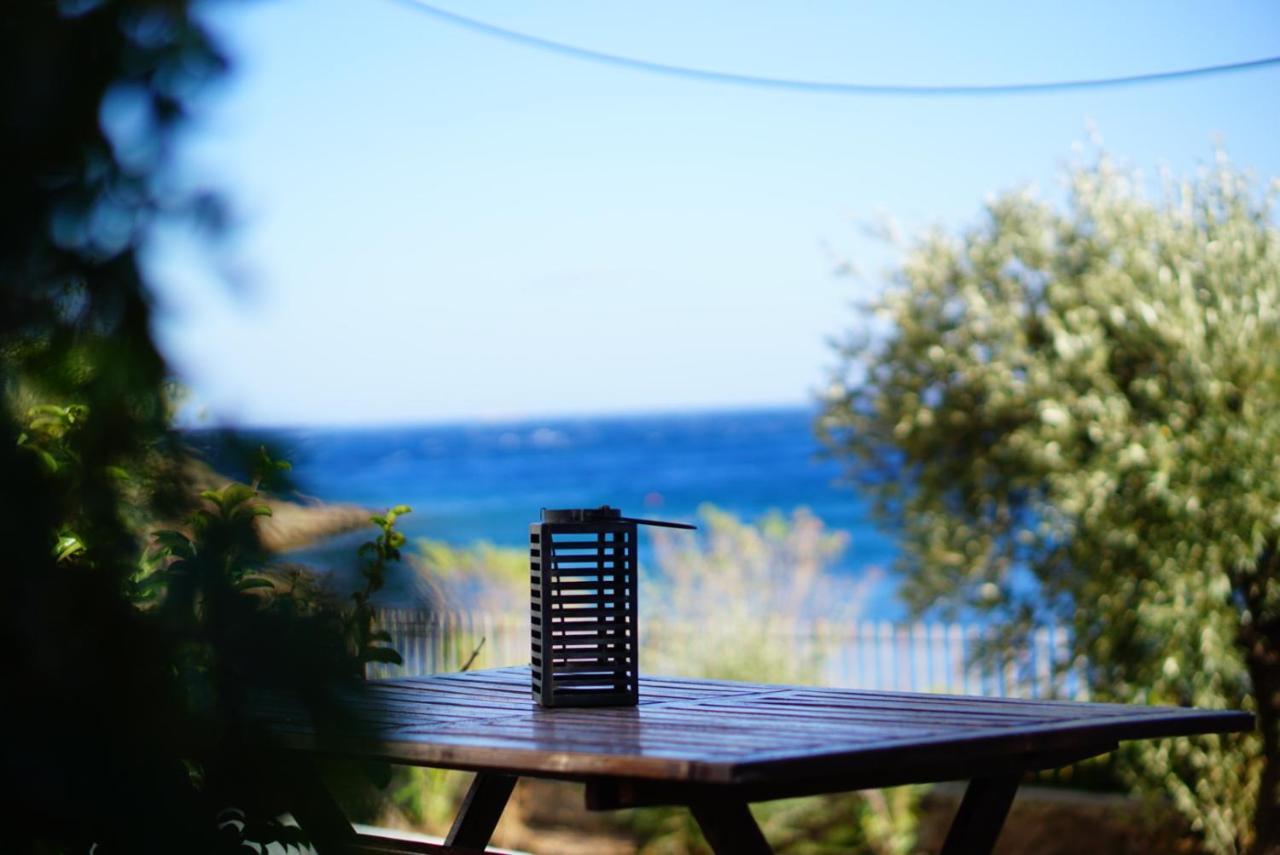 Cap Sounion Seafront Apartment - Adults Only Bagian luar foto