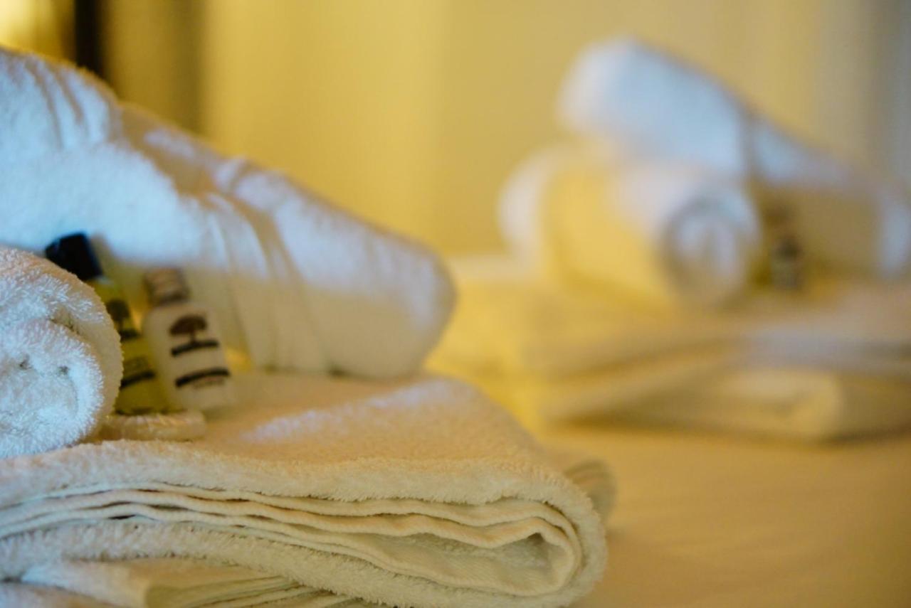 Cap Sounion Seafront Apartments -Adults Only Bagian luar foto