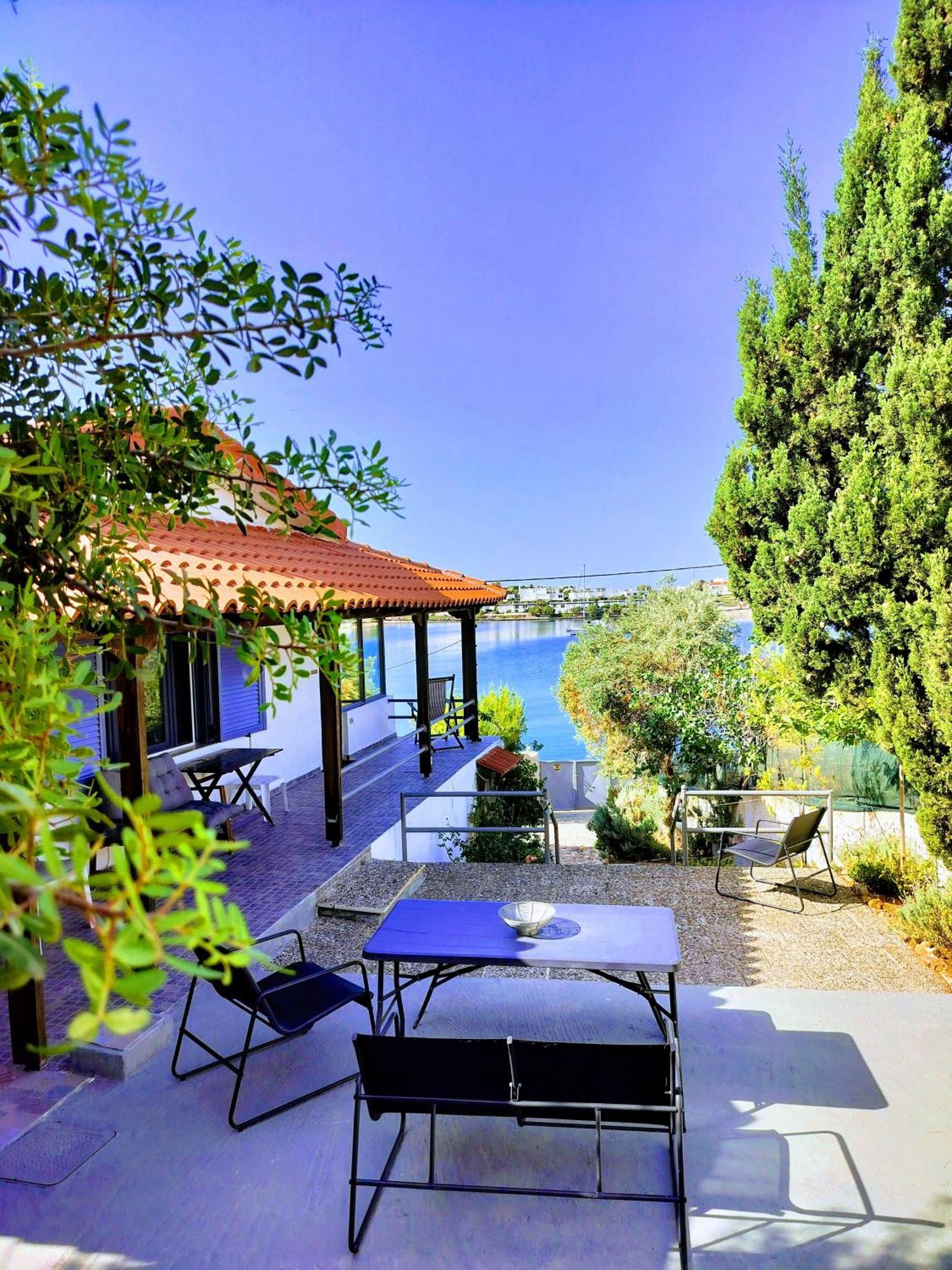 Cap Sounion Seafront Apartments -Adults Only Bagian luar foto