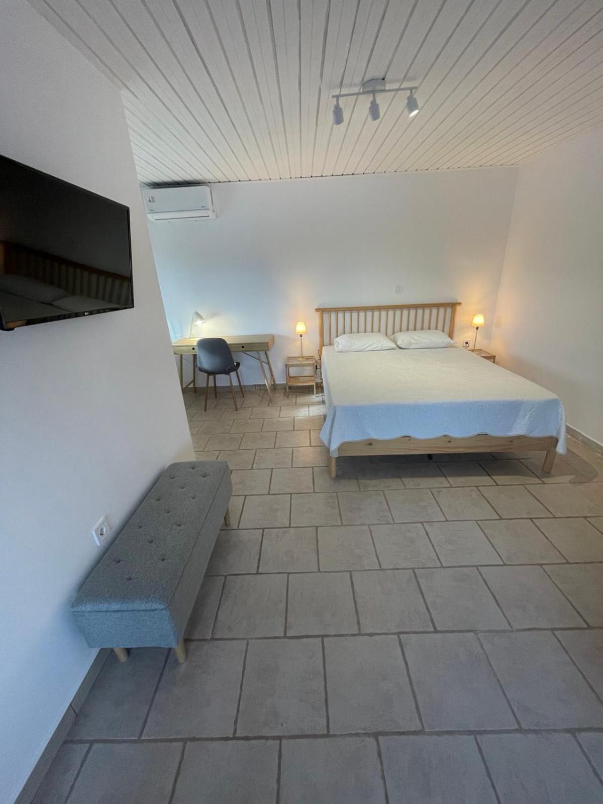 Cap Sounion Seafront Apartments -Adults Only Bagian luar foto