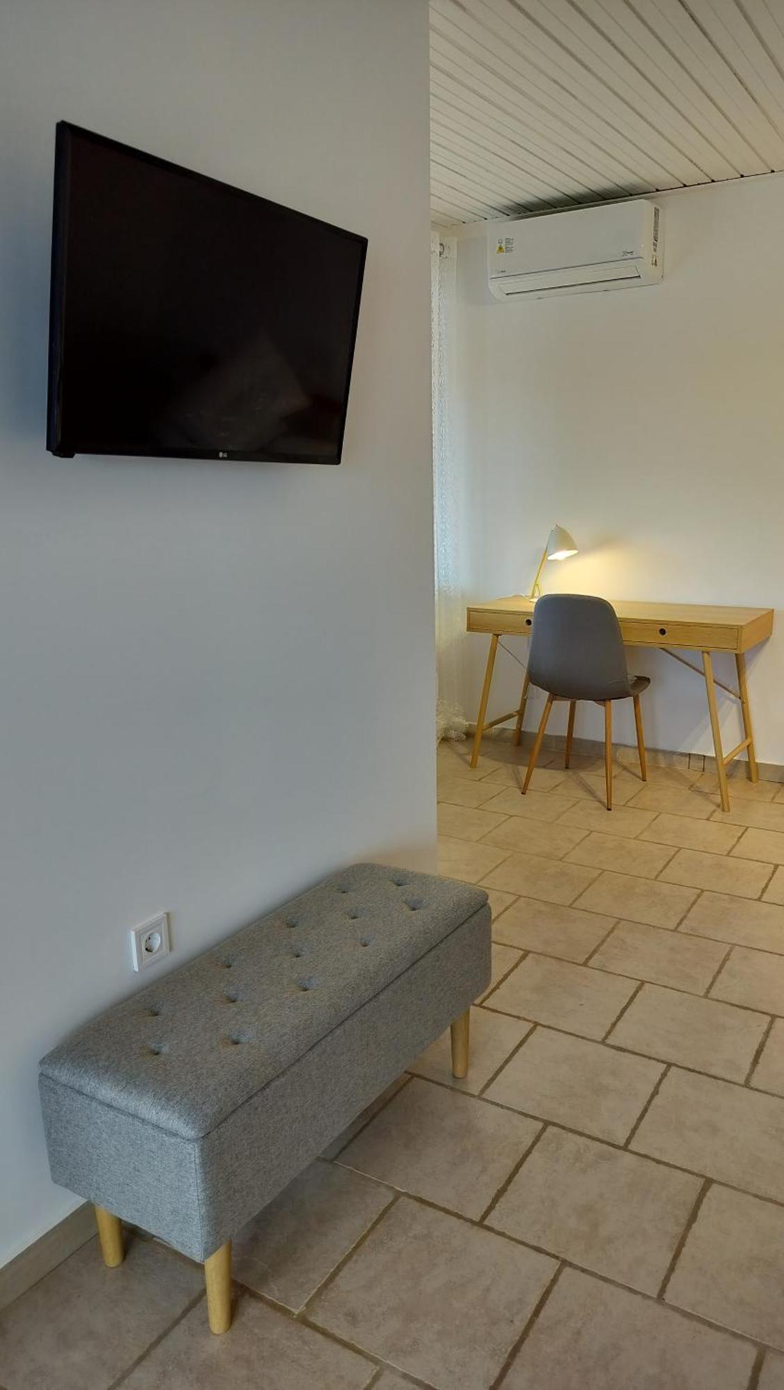 Cap Sounion Seafront Apartments -Adults Only Bagian luar foto
