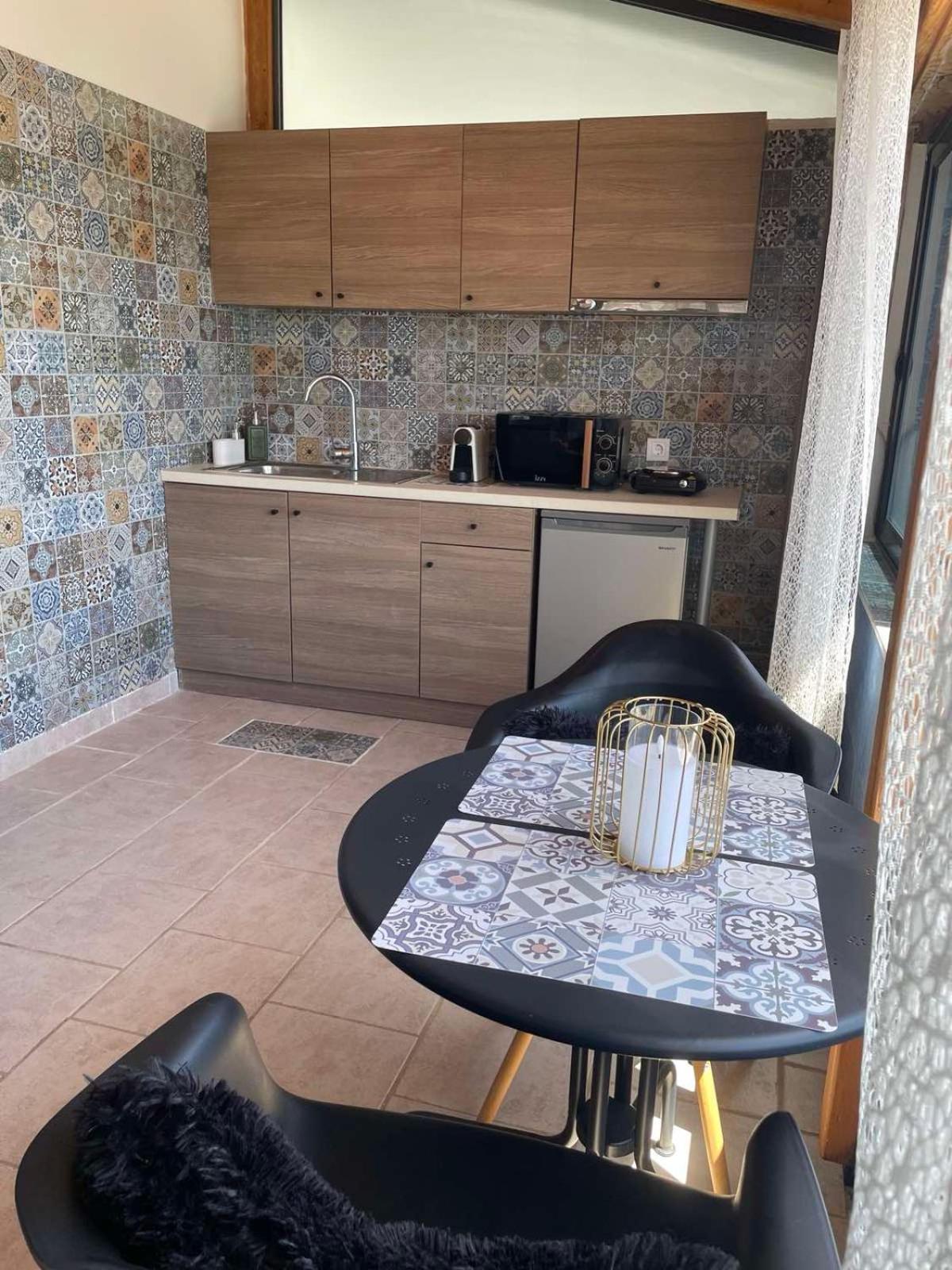 Cap Sounion Seafront Apartments -Adults Only Bagian luar foto