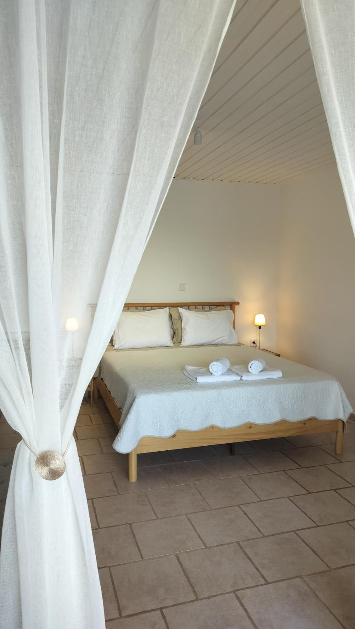 Cap Sounion Seafront Apartment - Adults Only Bagian luar foto