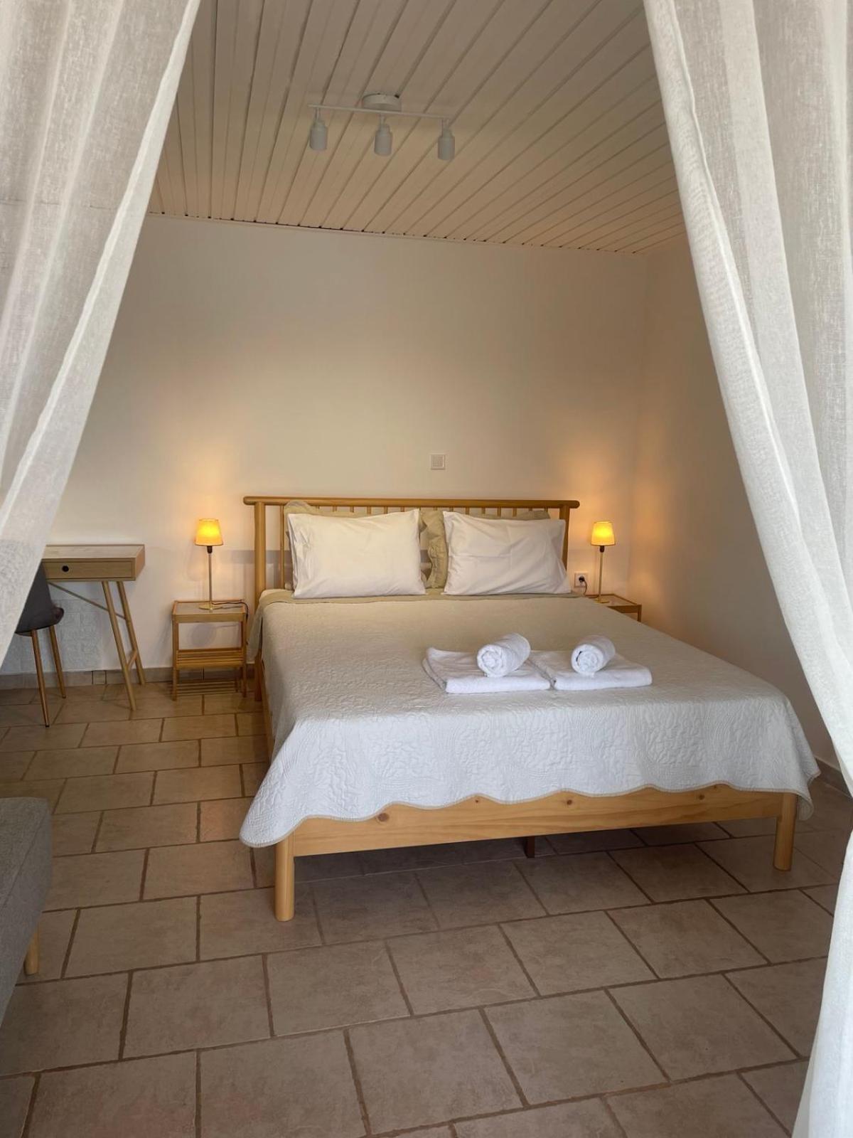 Cap Sounion Seafront Apartment - Adults Only Bagian luar foto