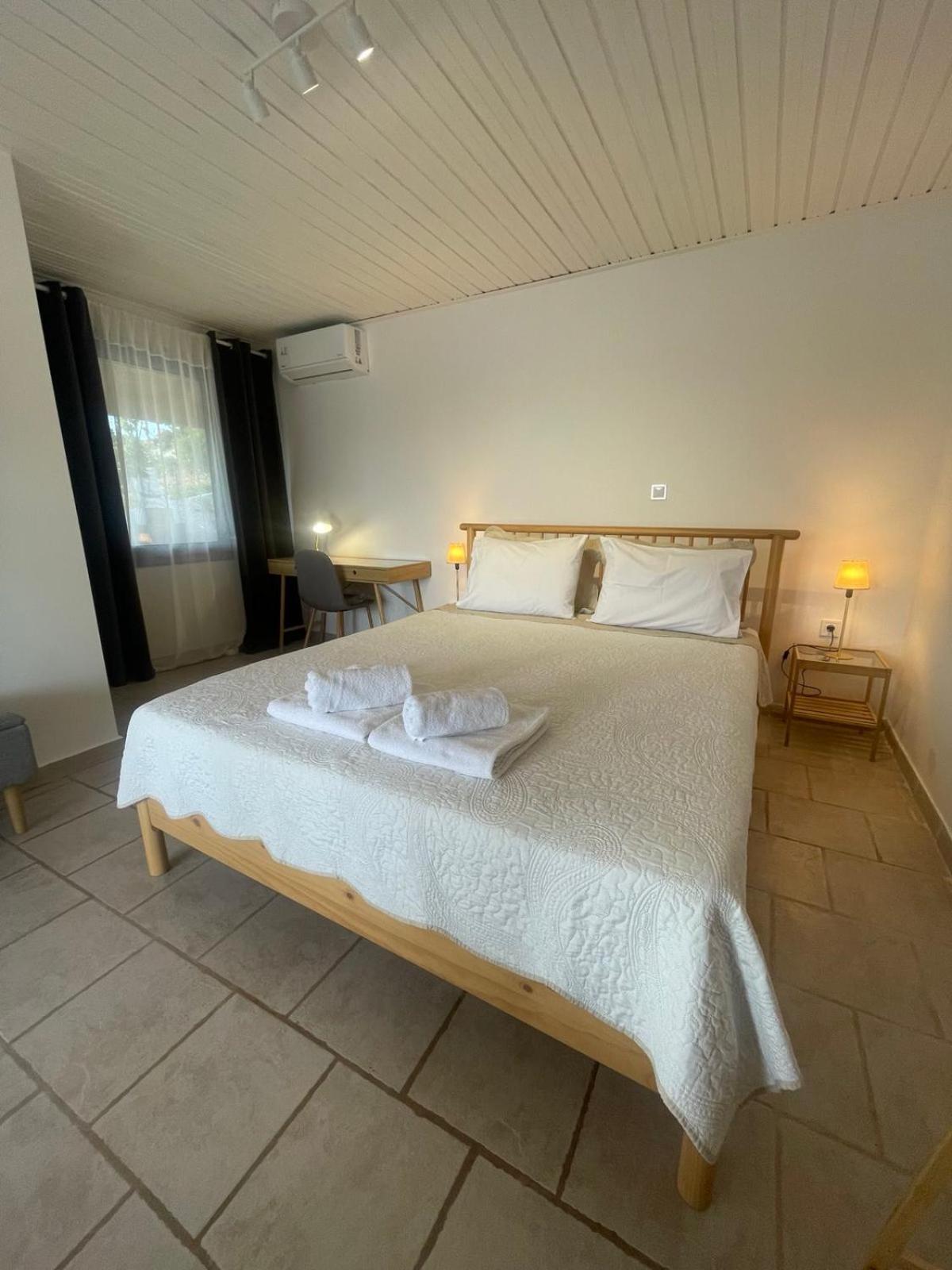 Cap Sounion Seafront Apartment - Adults Only Bagian luar foto